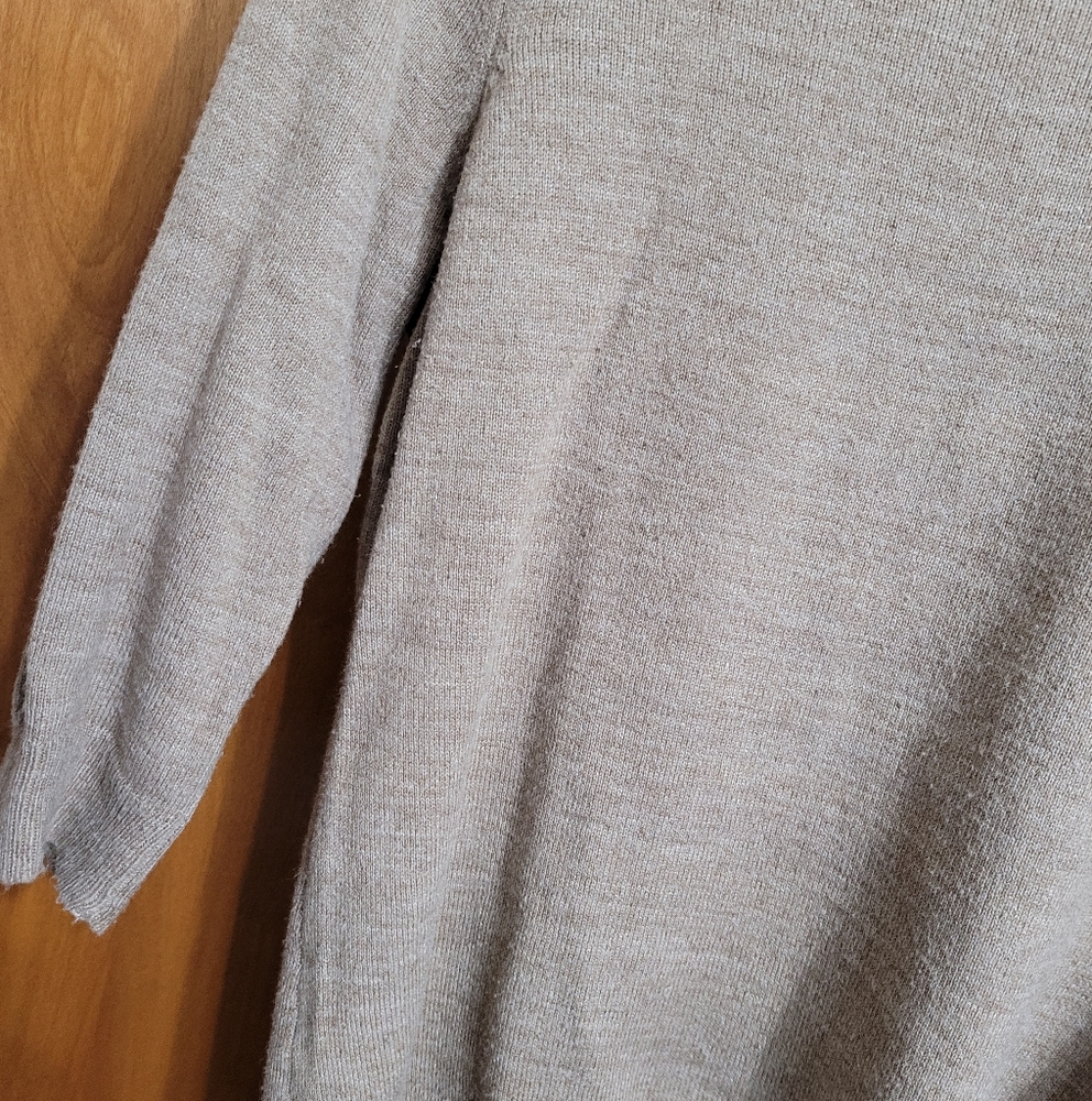 New York & Co. Sweater,  like New, brown, three quarter sleeves. See pics! - Picture 4 of 4